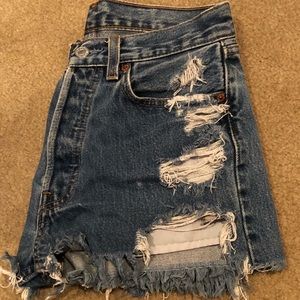 Vintage Levi’s High Rise Shorts